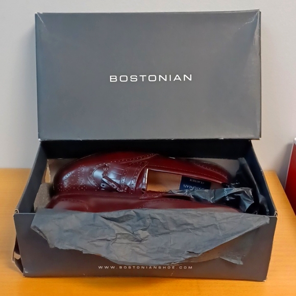 New Bostonian Loafers - Picture 3 of 11
